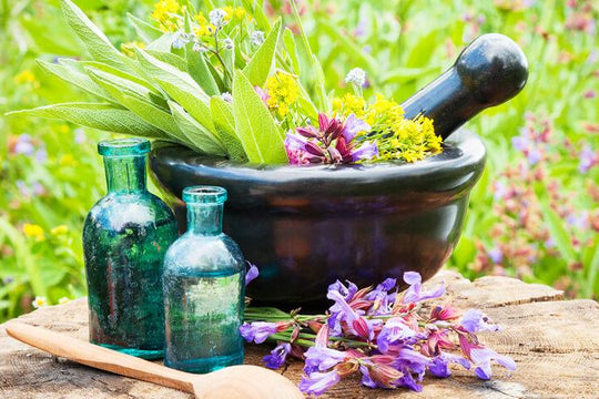 6 ESSENTIAL OILS TO COMBAT WRINKLES
