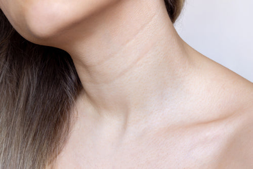 Neck Wrinkles: What Causes Them and How to Keep Your Neck Looking Smooth
