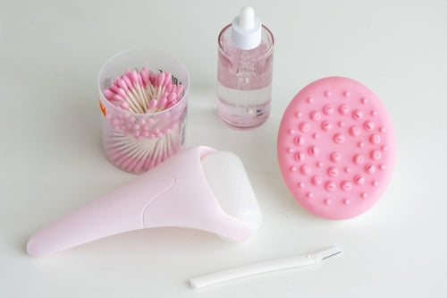 Skincare Tools That Actually Help—and the Ones That Don’t Live Up to the Hype